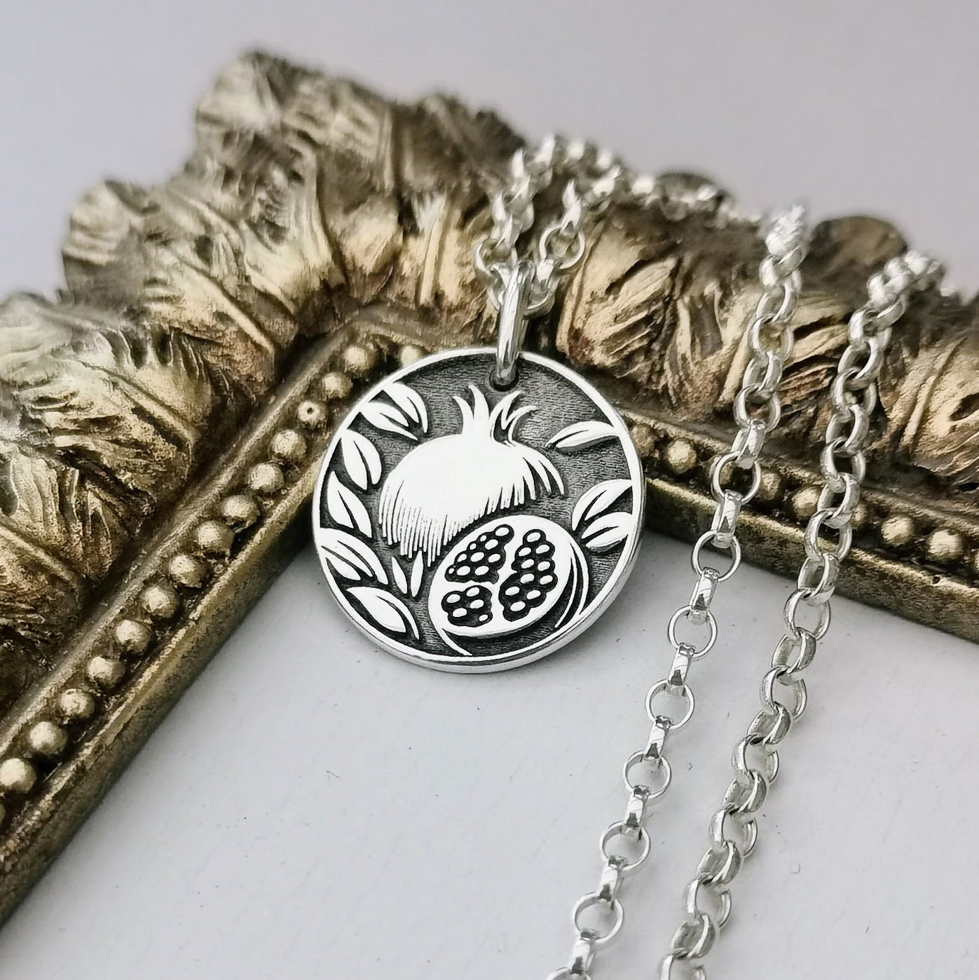 Kettenanhänger "Granatapfel" 925er recyceltes Silber