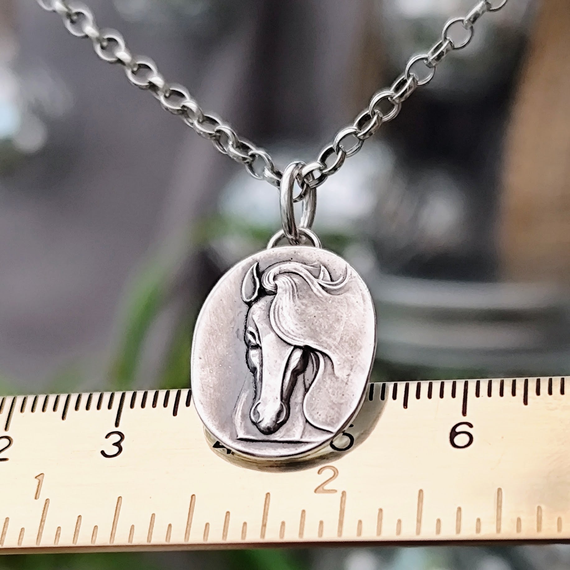 Kettenanhänger "eleganter Pferdekopf" recyceltes Sterlingsilber, handgefertigt
