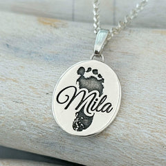 Anhänger mit Fußabdruck & Name - animoART