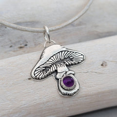 Anhänger "Pilz mit Amethyst" aus recyceltem Silber - animoART