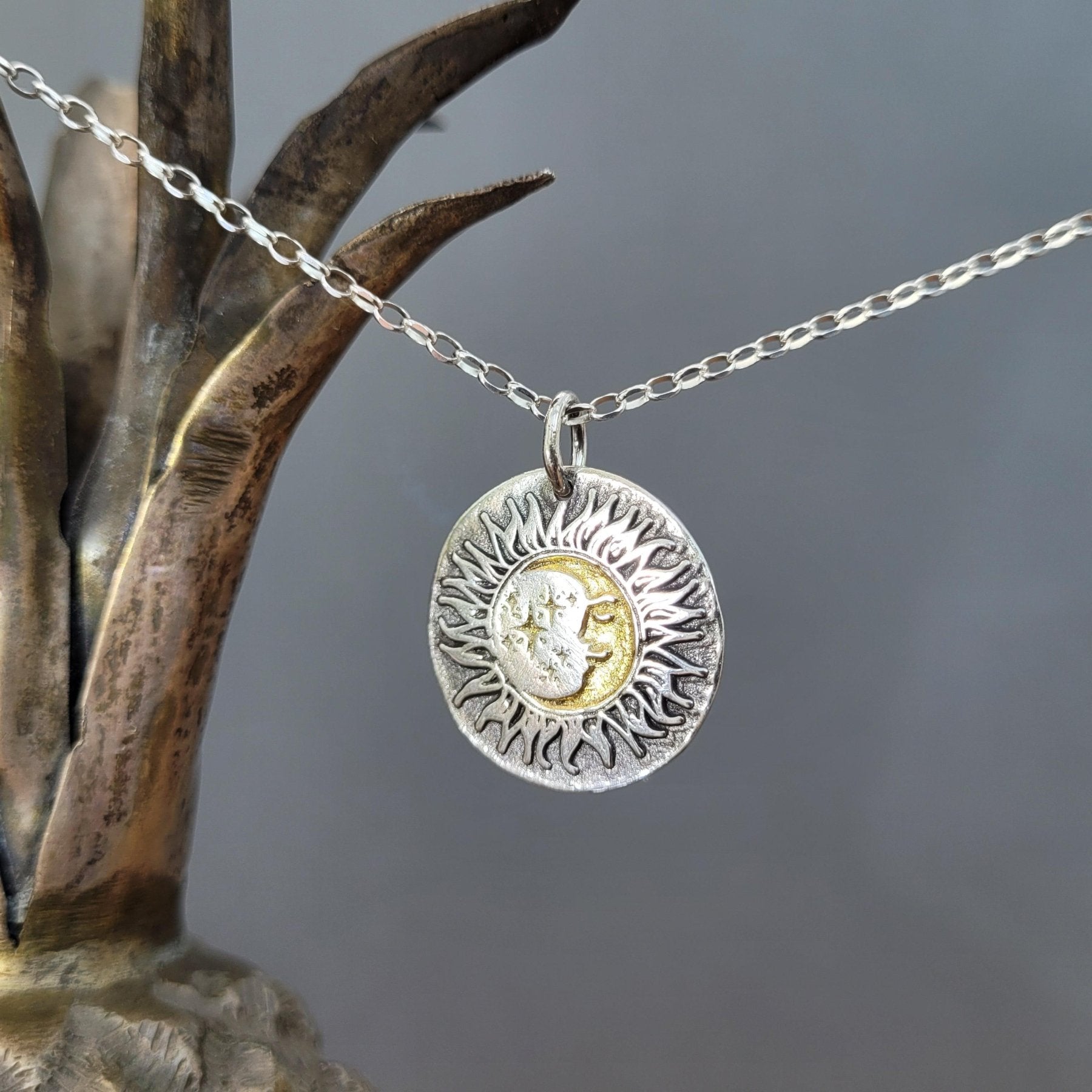 Anhänger "Sonne Mond und Sterne" Bicolor, aus recyceltem Sterlingsilber und 24Karat Gold, handgefertigt - animoART