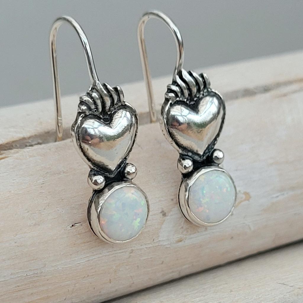 Ohrringe "Herz in Flammen" mit Lab - Opal und recyceltem Silber, handgefertigt - animoART