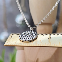 Kettenanhänger "Blume des Lebens" aus recyceltem 925er Silber, handgefertigt in Deutschland