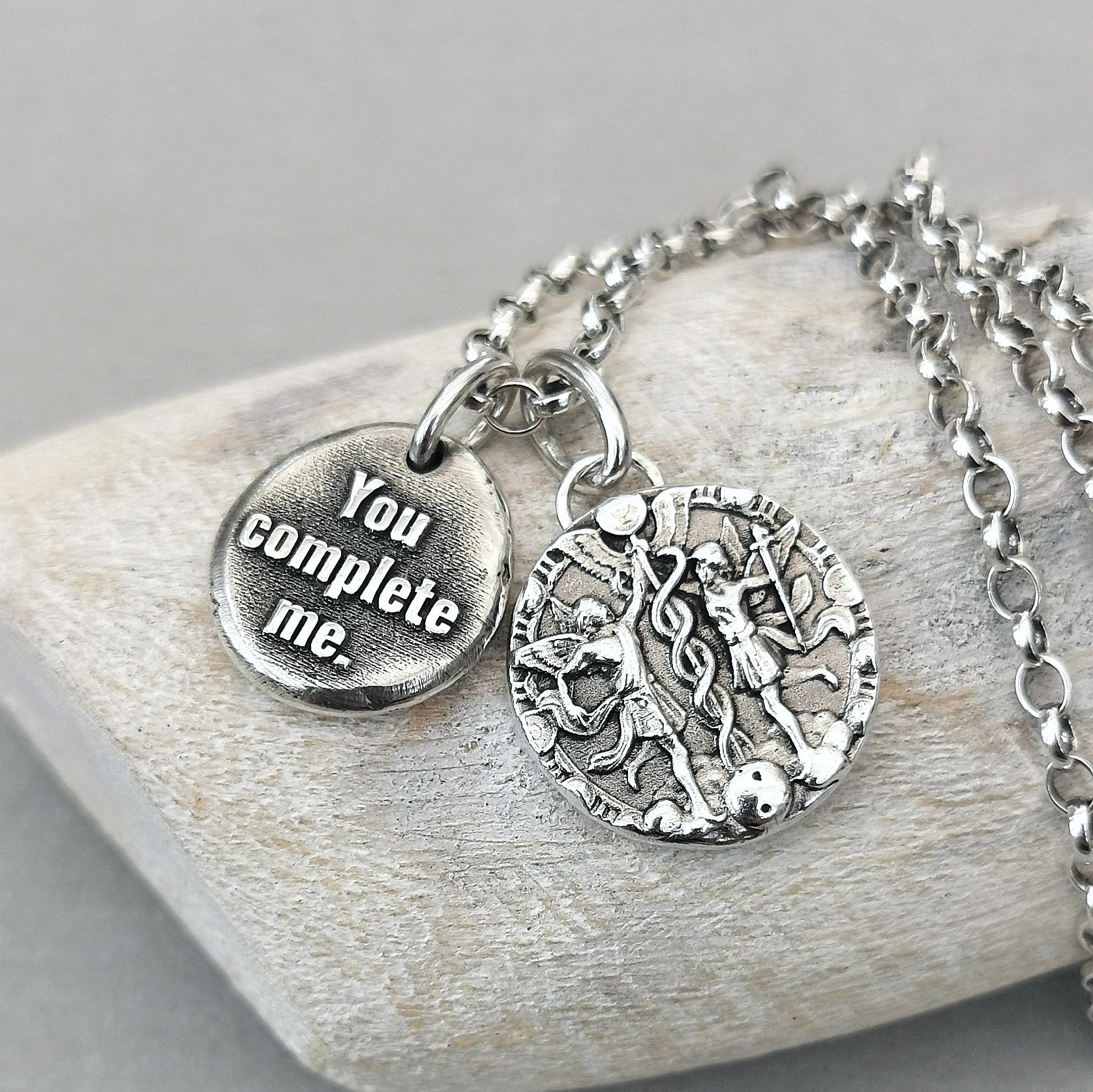Kettenanhänger mit Spruch: You complete me, handgefertigter Nugget mit recyceltem Silber - animoART