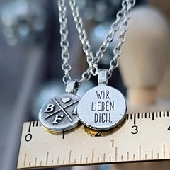 Familien - Anhänger mit Buchstaben & Anker und Gravur auf der Rückseite