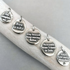 Kettenanhänger mit Spruch: You complete me, handgefertigter Nugget mit recyceltem Silber - animoART