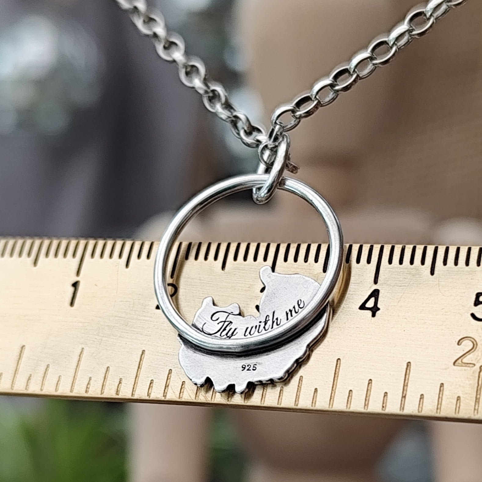 Kettenanhänger Engelsfeder aus recyceltem 925er Silber, handgefertigt in Deutschland