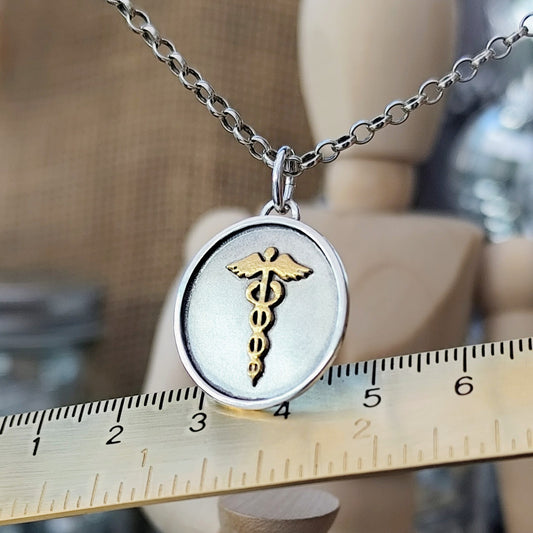 Kettenanhänger "Äskulapstab" aus recyceltem Silber