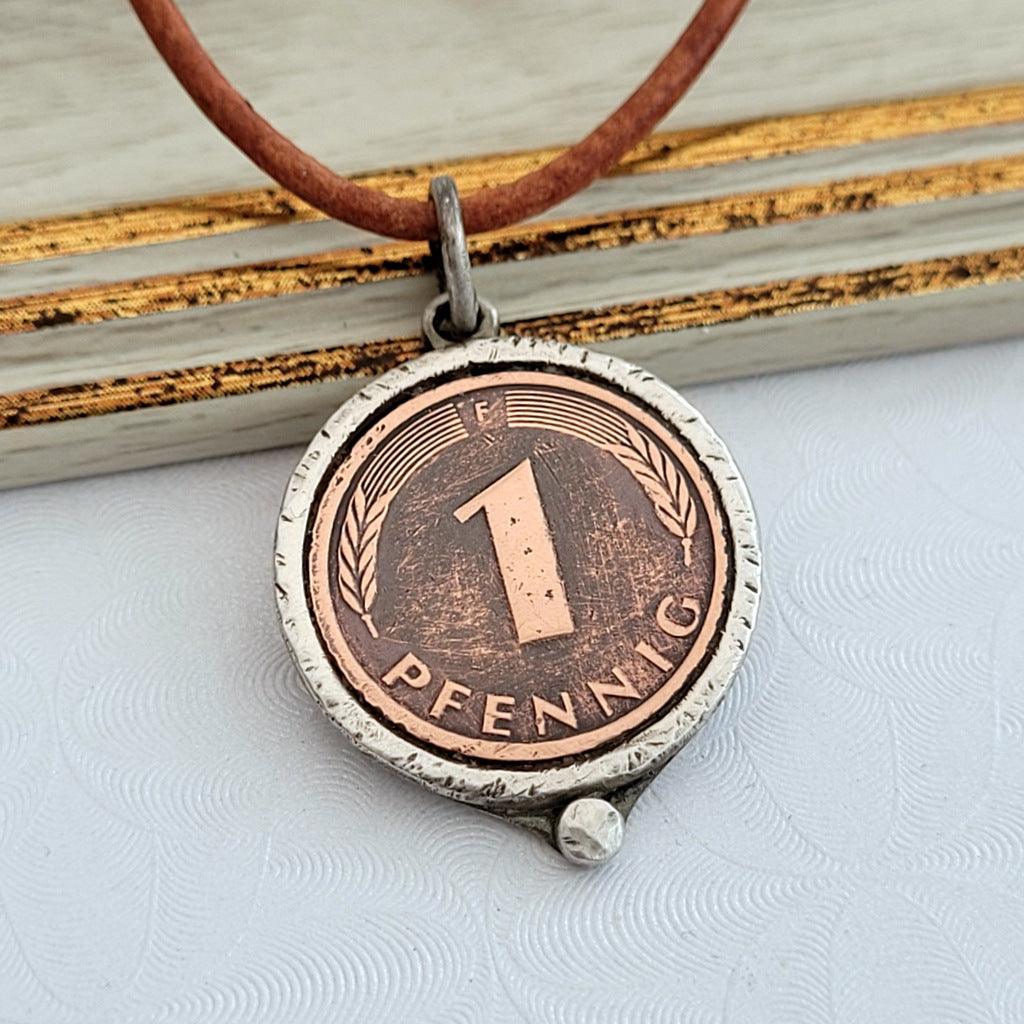 Kettenanhänger "Glückspfennig" mit rustikalem Finish, handgefertigt mit recyceltem Silber - animoART