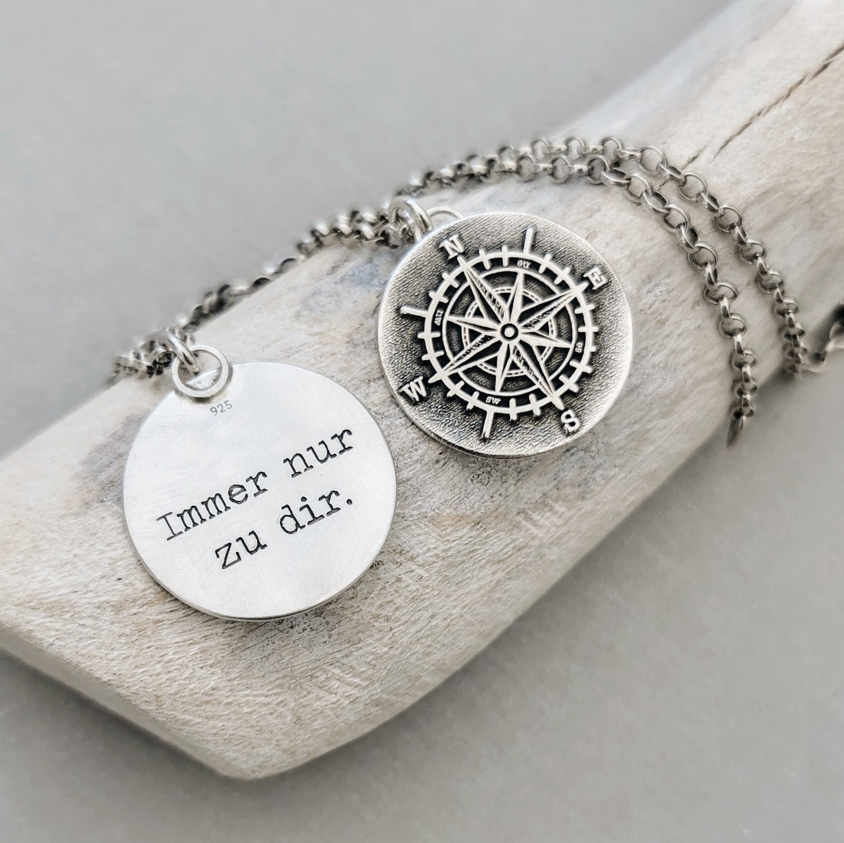 Kettenanhänger "Kompass" recyceltes Sterlingsilber, handgefertigt