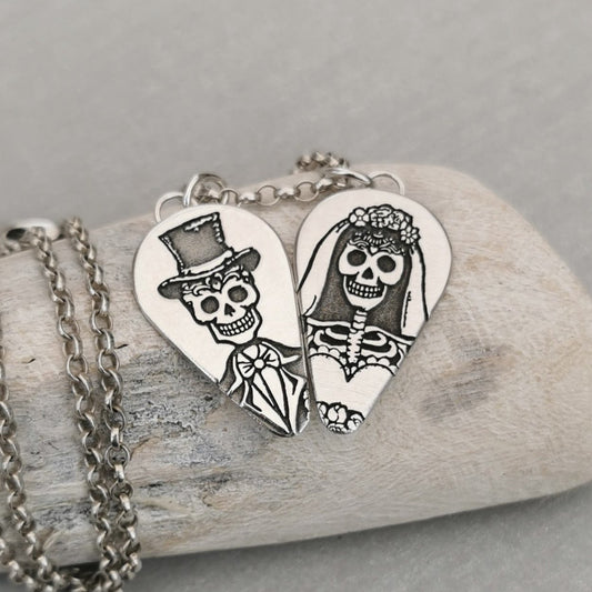 Kettenanhänger "La catrina & her lover" aus recyceltem 925er Silber, handgefertigt in Deutschland - animoART