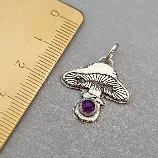 Anhänger "Pilz mit Amethyst" aus recyceltem Silber - animoART