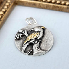 Anhänger VOGEL in Bicolor, handgefertigtes Unikat recyceltes Silber & 24K. Gold, - animoART