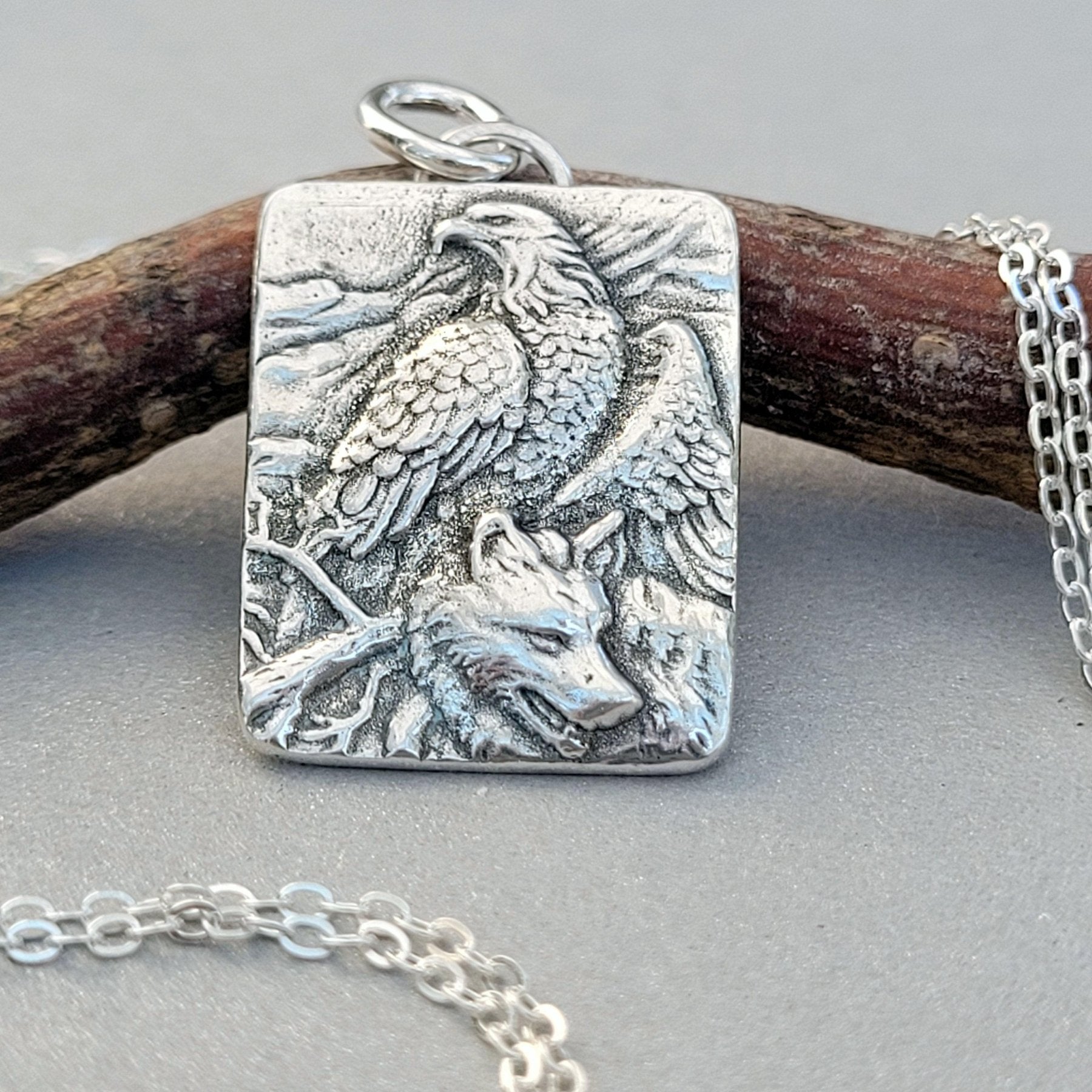 Kettenanhänger "Adler & Wolf" recyceltes Silber, handgefertigt - animoART