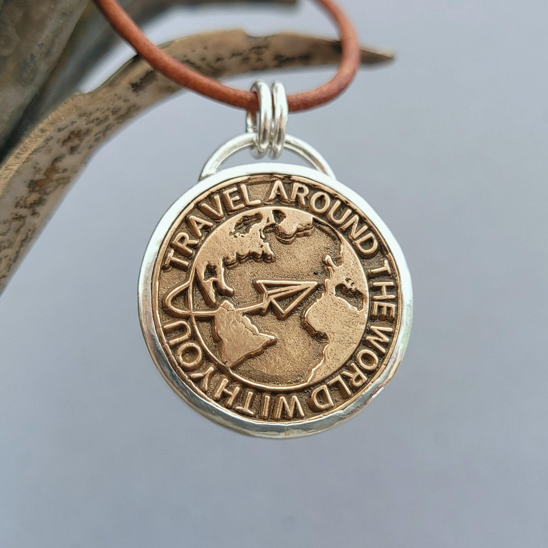 Kettenanhänger "Travel around the world" 925 Silber & Bronze - animoART