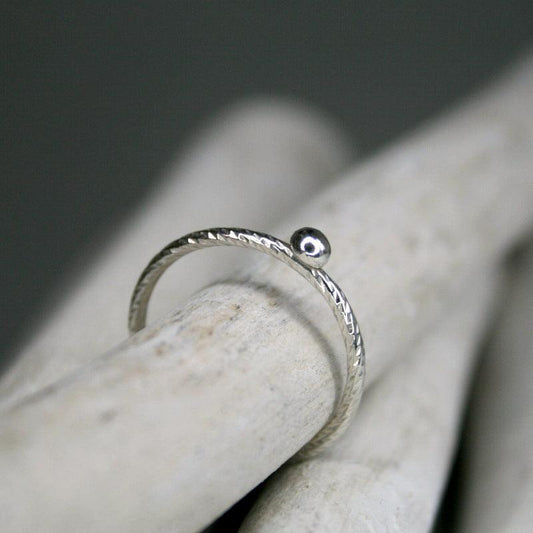 Ring mit Kugel in Silber - animoART