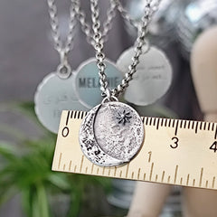 Kettenanhänger "Mond & Sonne" aus recyceltem 925er Silber, handgefertigt in Deutschland