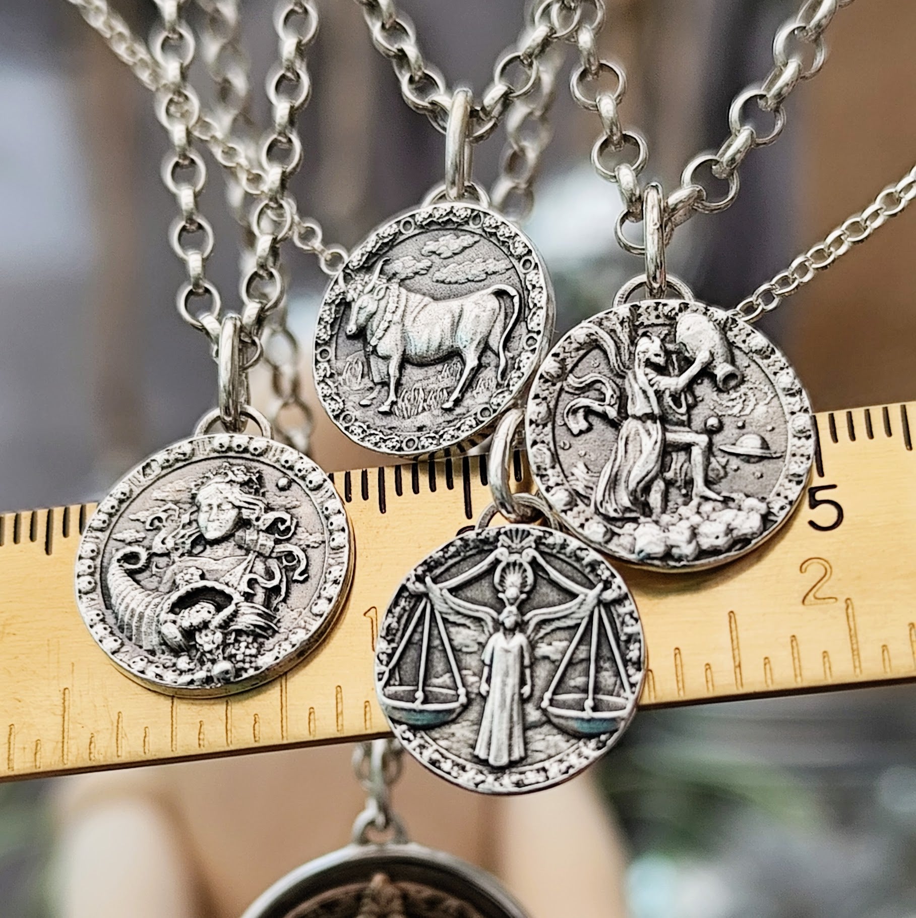 Kettenanhänger "Sternzeichen" recyceltes 925er Silber