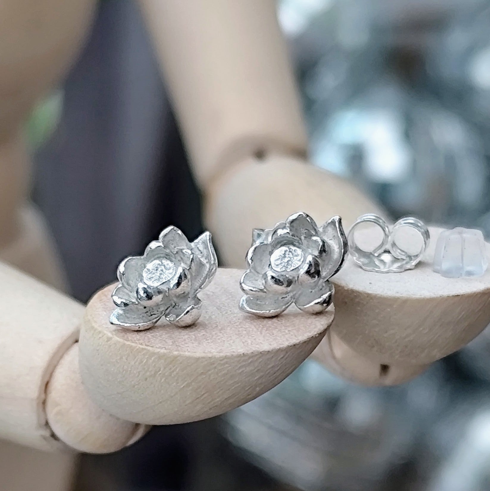 Ohrringe "Seerosen" recyceltes Silber, handgefertigt