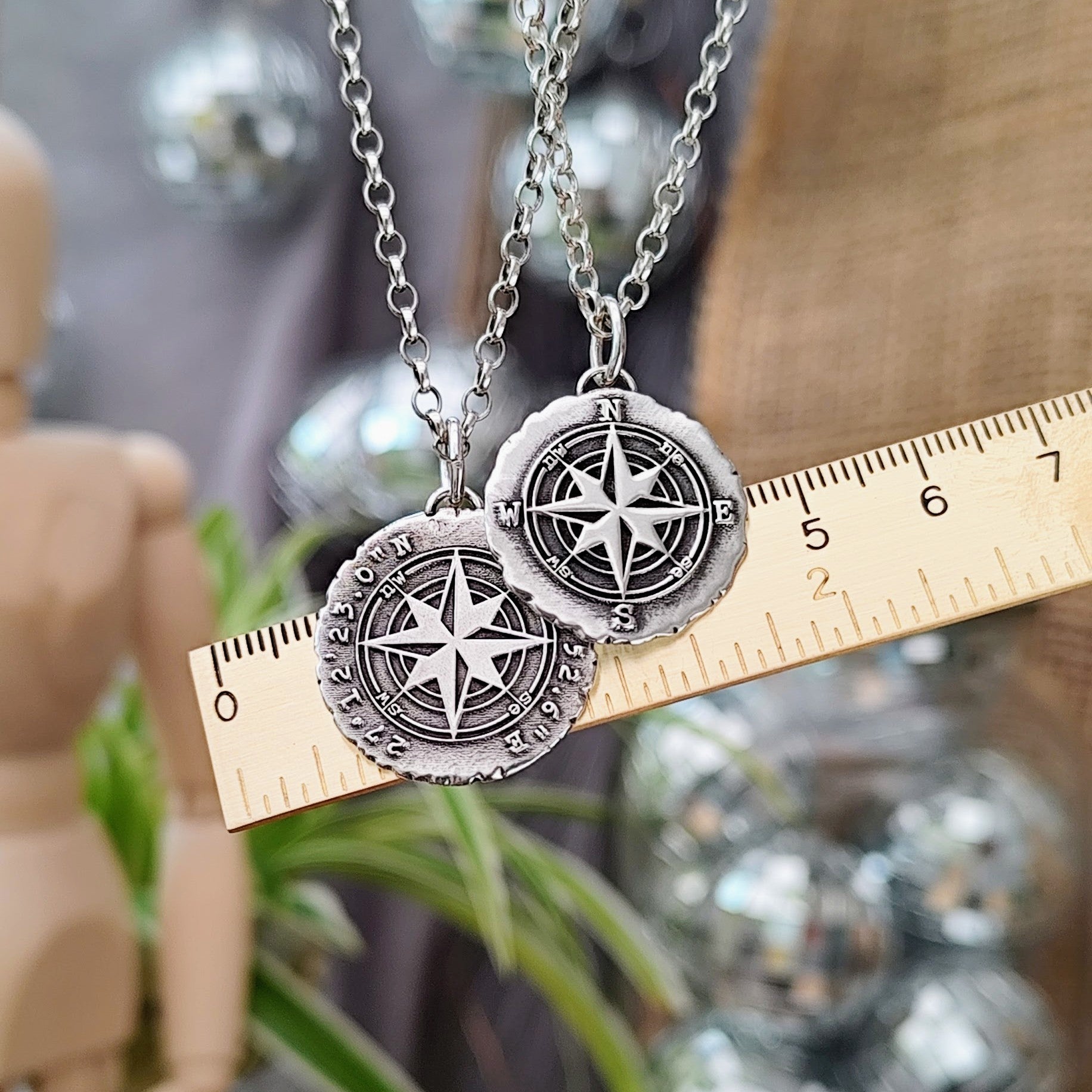 Kettenanhänger "Kompass" rustikal, recyceltes 925 Silber, handgefertigt in Deutschland