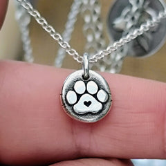 Kettenanhänger "Pfote mit Herz" Nugget Personalisiert mit Gravur