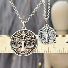 Kettenanhänger "Sternzeichen" recyceltes 925er Silber