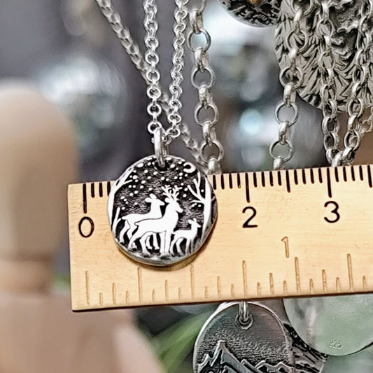 Kettenanhänger "Hirsch - Familie" aus recyceltem Silber handgefertigt
