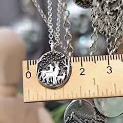 Kettenanhänger "Hirsch - Familie" aus recyceltem Silber handgefertigt