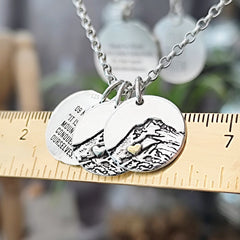 Kettenanhänger Berge "Bergliebe" aus recyceltem 925er Silber, handgefertigt