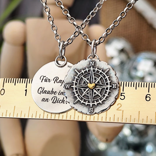 Kettenanhänger "Kompass mit goldenem Herz" im RUSTIC STYLE, mit recyceltem Silber