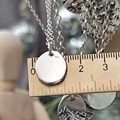 Kettenanhänger "Hirsch - Familie" aus recyceltem Silber handgefertigt