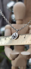 Kettenanhänger "Fleur de Lis" Lilie aus 925er recyceltem Silber, Handgefertigt