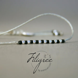 Textilband in Grau - Silber "Delica Fine Pearls" Damen Armband_Schmuck_handmade_animoART