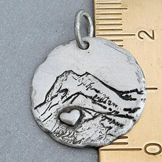 Kettenanhänger "Berg - Liebe" Rustic Style, handgefertigt aus recyceltem 925er Silber, - animoART