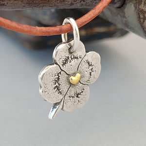 Kettenanhänger "Glücksklee mit Herz" recyceltes Silber, Vergoldung, handgefertigt - animoART