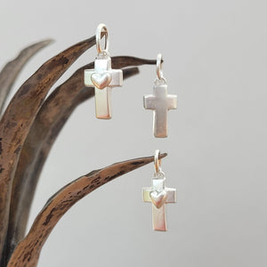 Kettenanhänger "kleines Kreuz" aus recyceltem 925er Silber, Handgefertigt - animoART