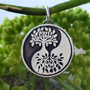 Lebensbaum Yin Yang, Lebensbaum Anhänger silber, recyceltes 925er Silber, Baum des Lebens Kette, Yin Yang Harmonie, Kette Echtsilber - animoART
