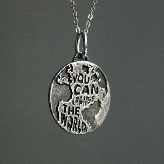 Kettenanhänger "You can change the world" 925er recyceltes Sterlingsilber, Handgefertigt - animoART